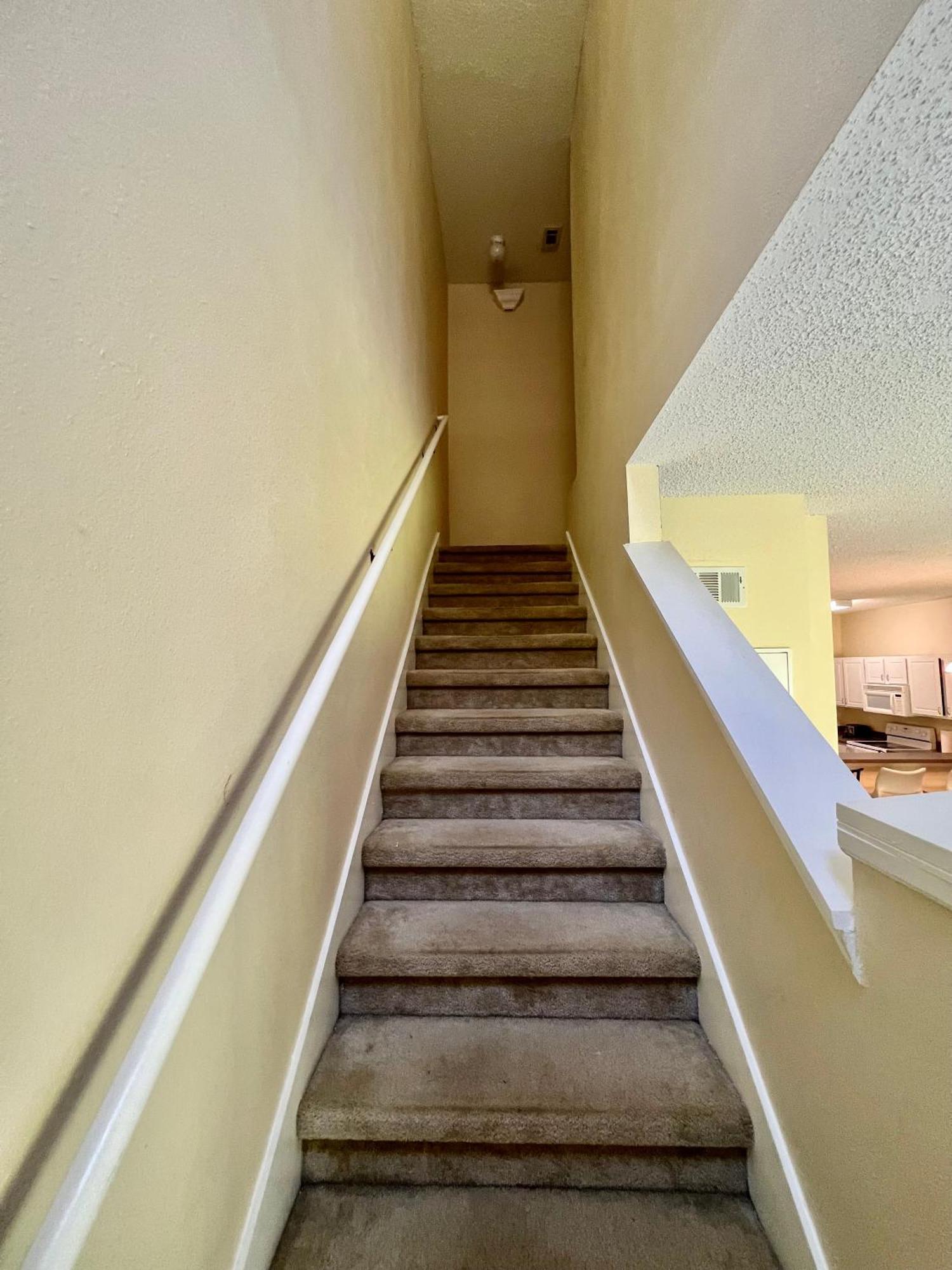 Superior 3br Townhouse Near Attractions Kissimmee